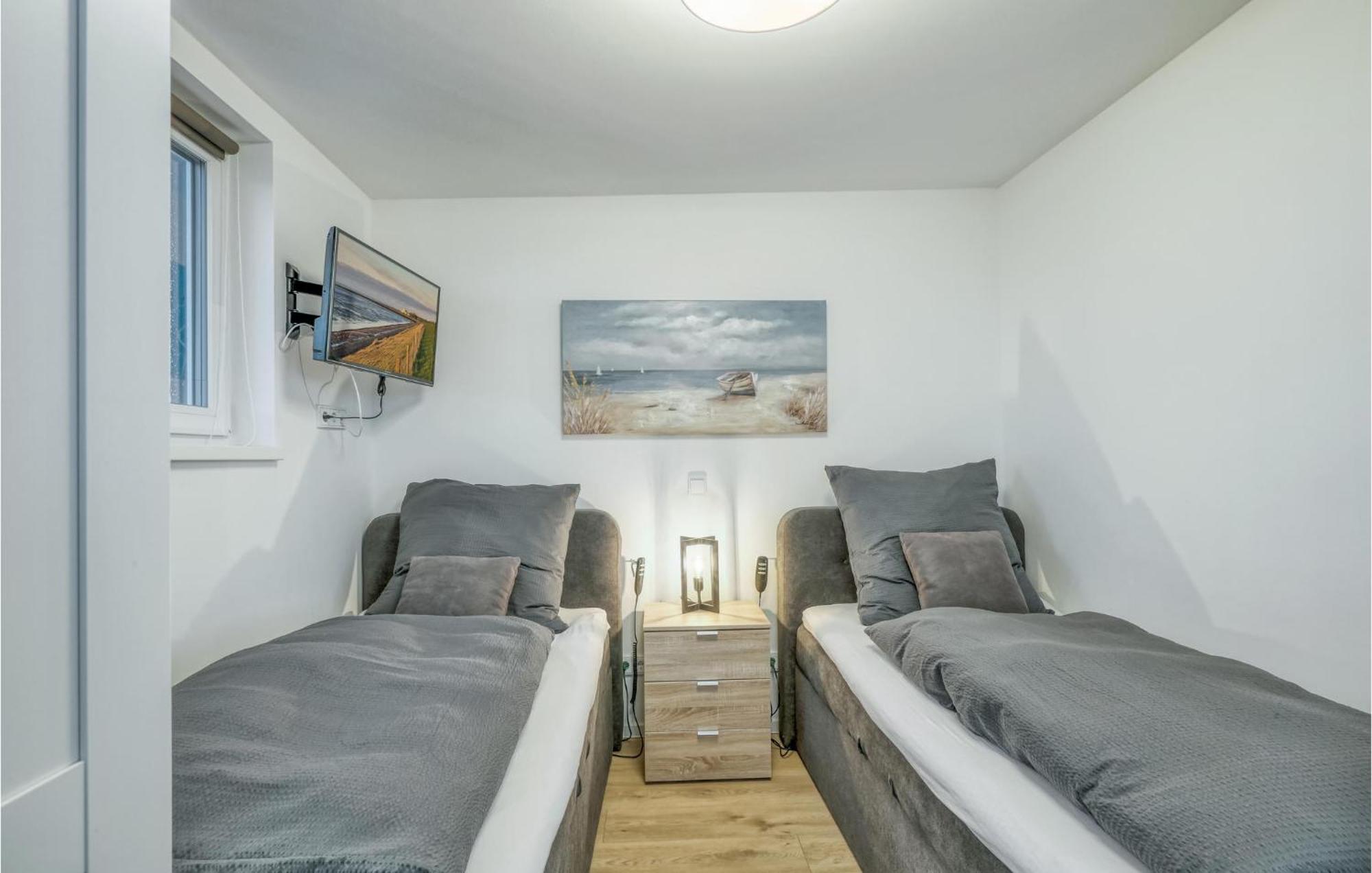 Amazing Home In Tossens With Wifi Esterno foto